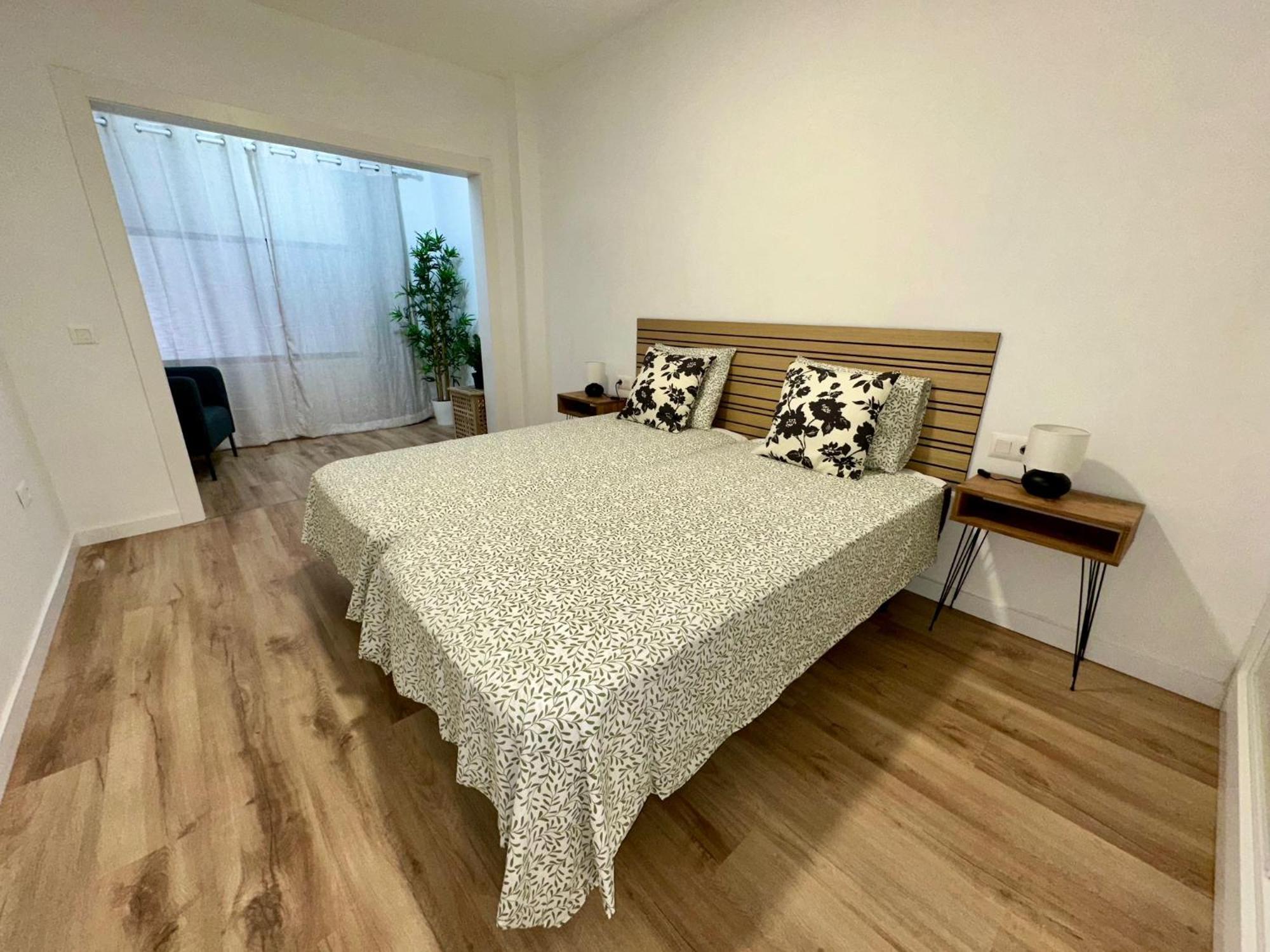 Central Flat Los Cristianos Square Guincho  Экстерьер фото